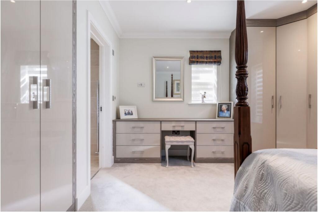 Additional image 13 of Gravel Hill, Wimborne, BH21