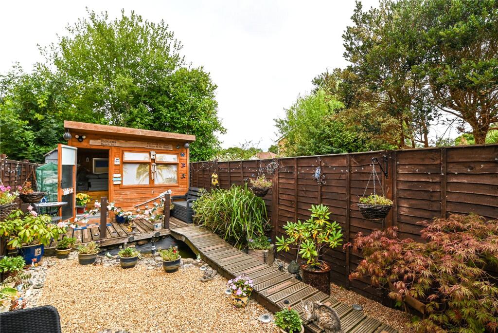 Additional image 13 of Stag Close, New Milton, Hampshire, BH25