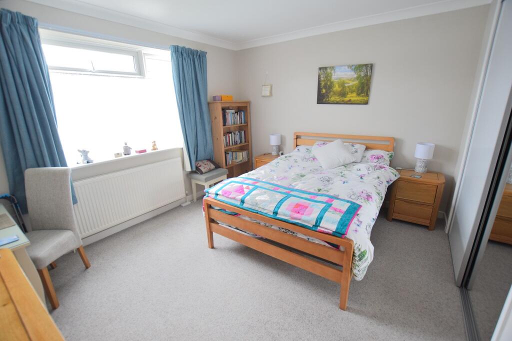 Additional image 9 of Barton Wood Road, Barton On Sea, New Milton, Hampshire. BH25 7NN