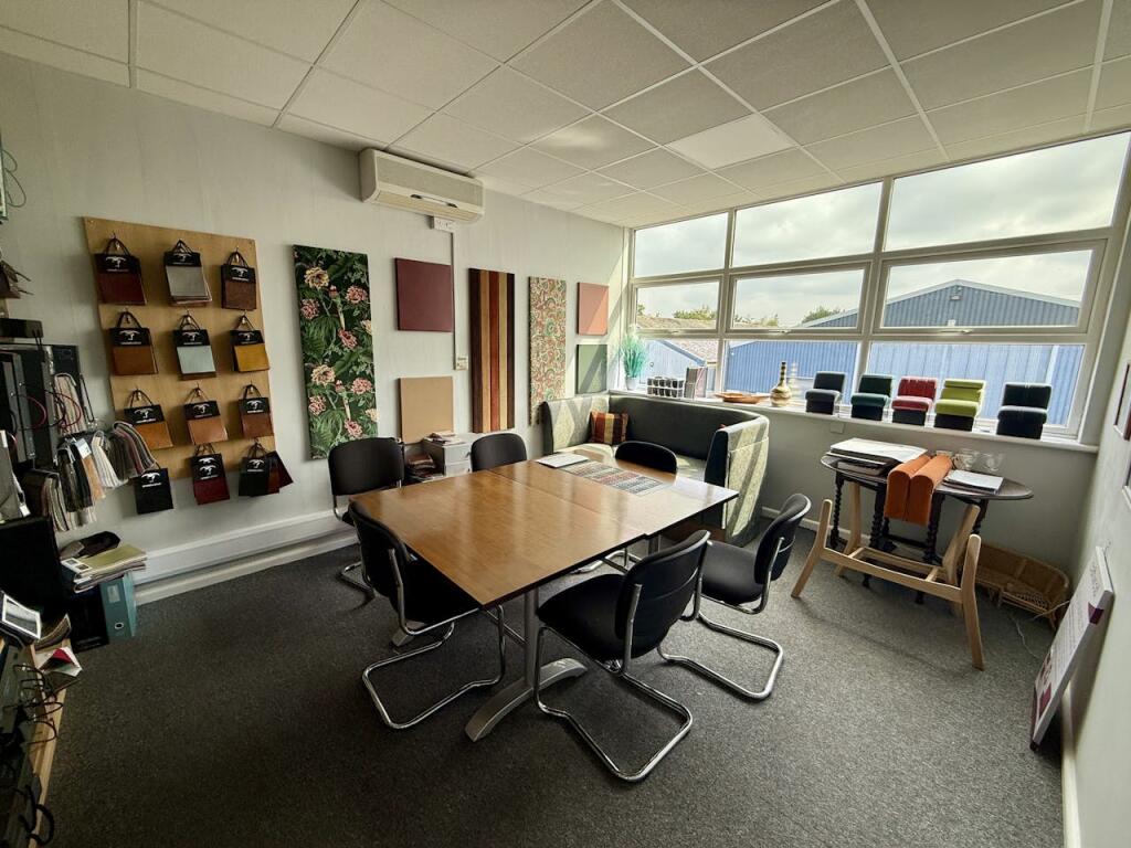 Additional image 11 of Crow House, Crow Arch Lane Industrial Estate, Crow Arch Lane, Ringwood, BH24 1PD