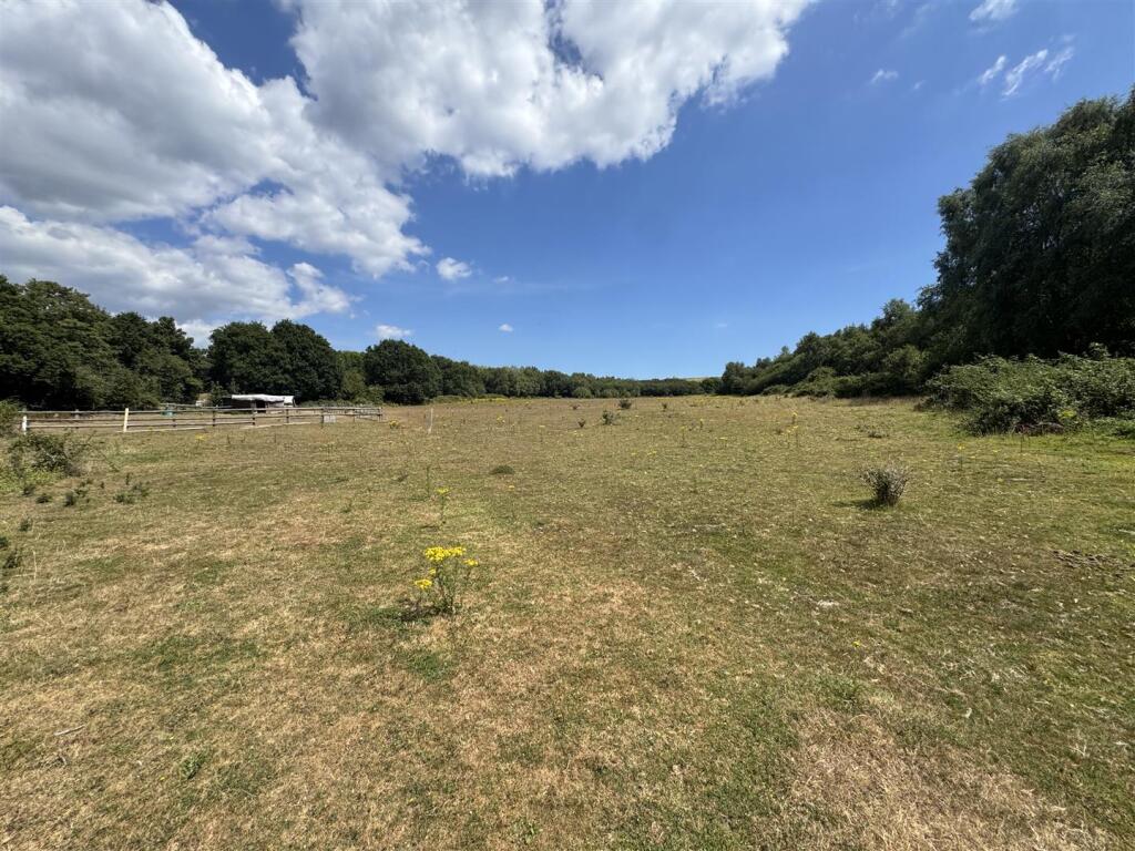 Additional image 4 of Corfe Mullen, Wimborne