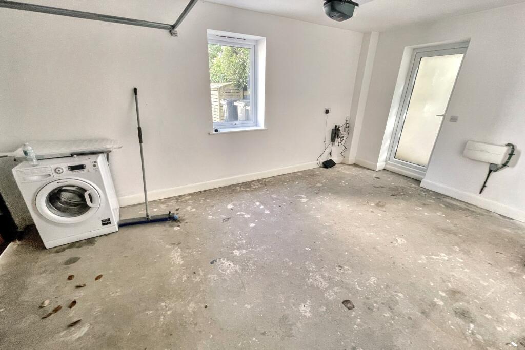 Additional image 18 of Queens Park