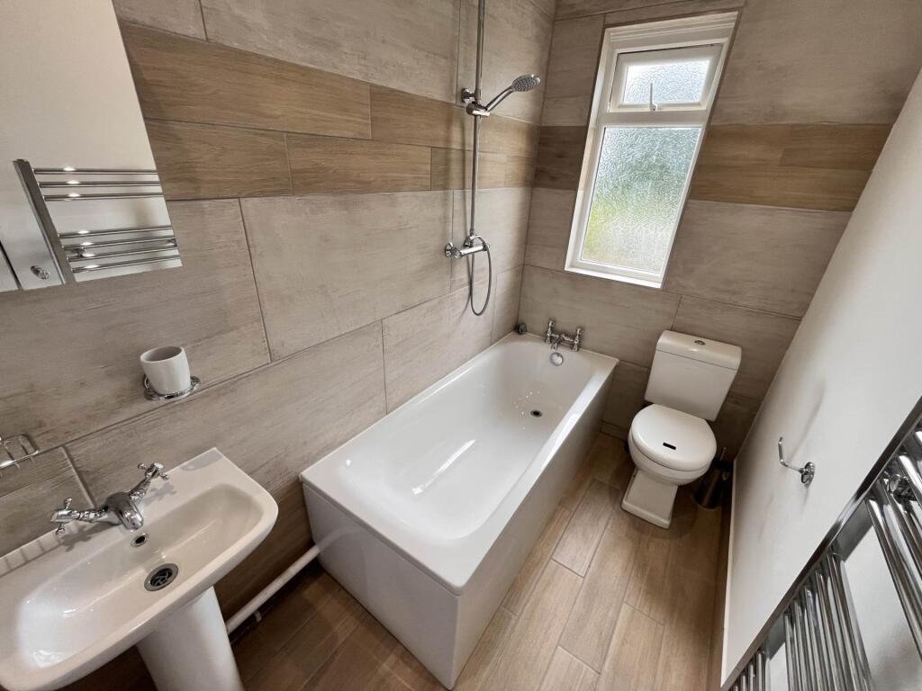 Additional image 3 of Charminster/ Queens Park Border * Stunning Rental *