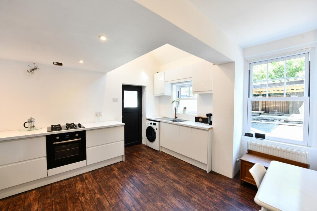 Additional image 6 of St Ives, BH24 2NY