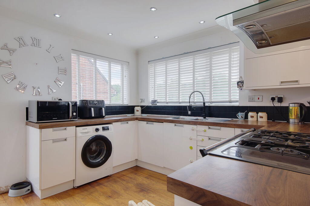 Additional image 41 of Queens Park, Bournemouth