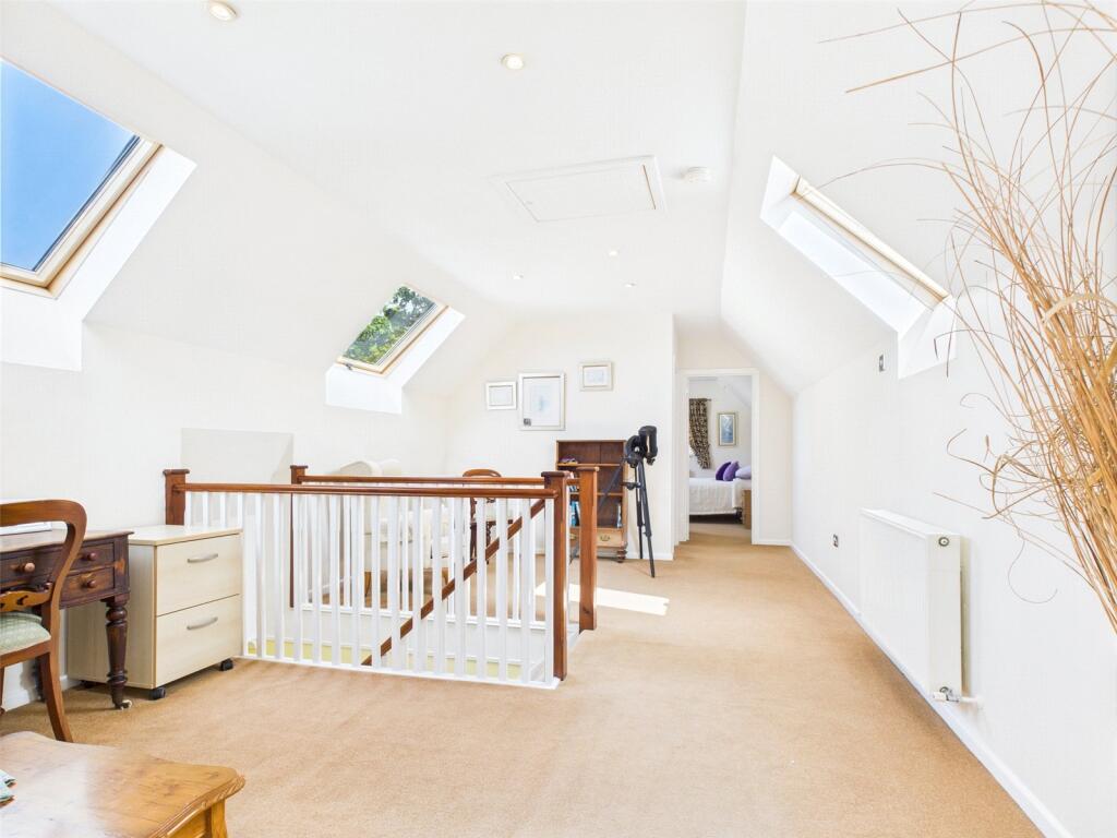 Additional image 20 of Waterford Gardens, Highcliffe, Christchurch, Dorset, BH23