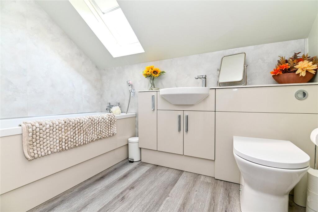 Additional image 8 of Dilly Lane, Barton on Sea, New Milton, Hampshire, BH25