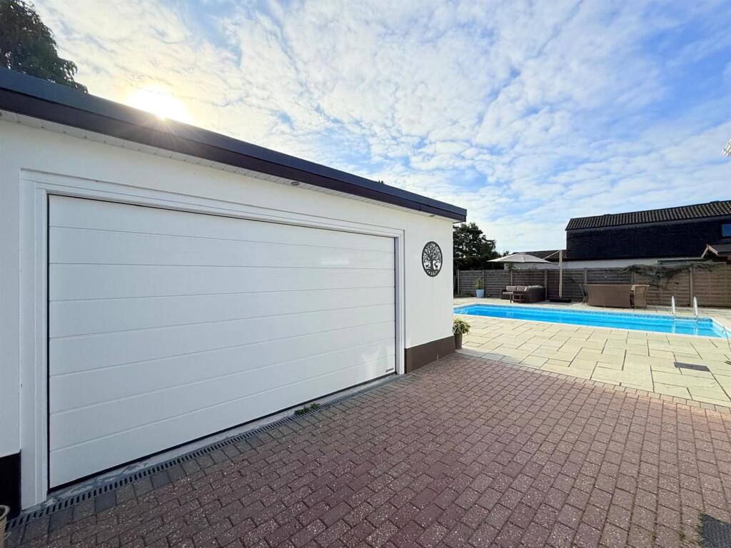 Additional image 19 of Lone Pine Drive, West Parley, Ferndown