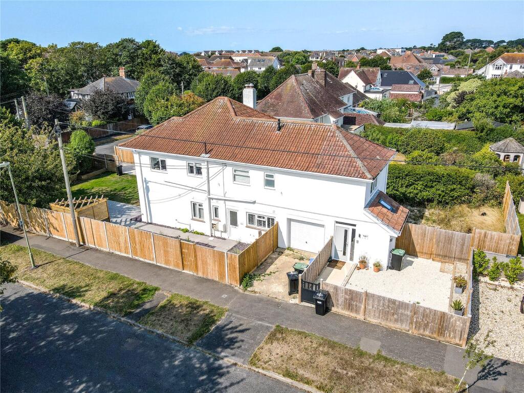 Additional image 4 of Seaward Avenue, Barton on Sea, New Milton, Hampshire, BH25