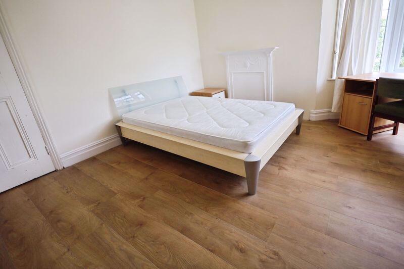 Additional image 11 of Detached Student House With Two Bathrooms - Fitzharris Avenue, Winton