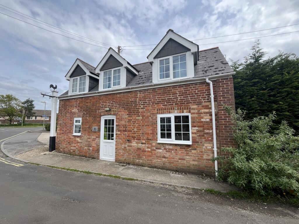 Property image for The Stables, 30 New Street, Ringwood, BH24 3AD