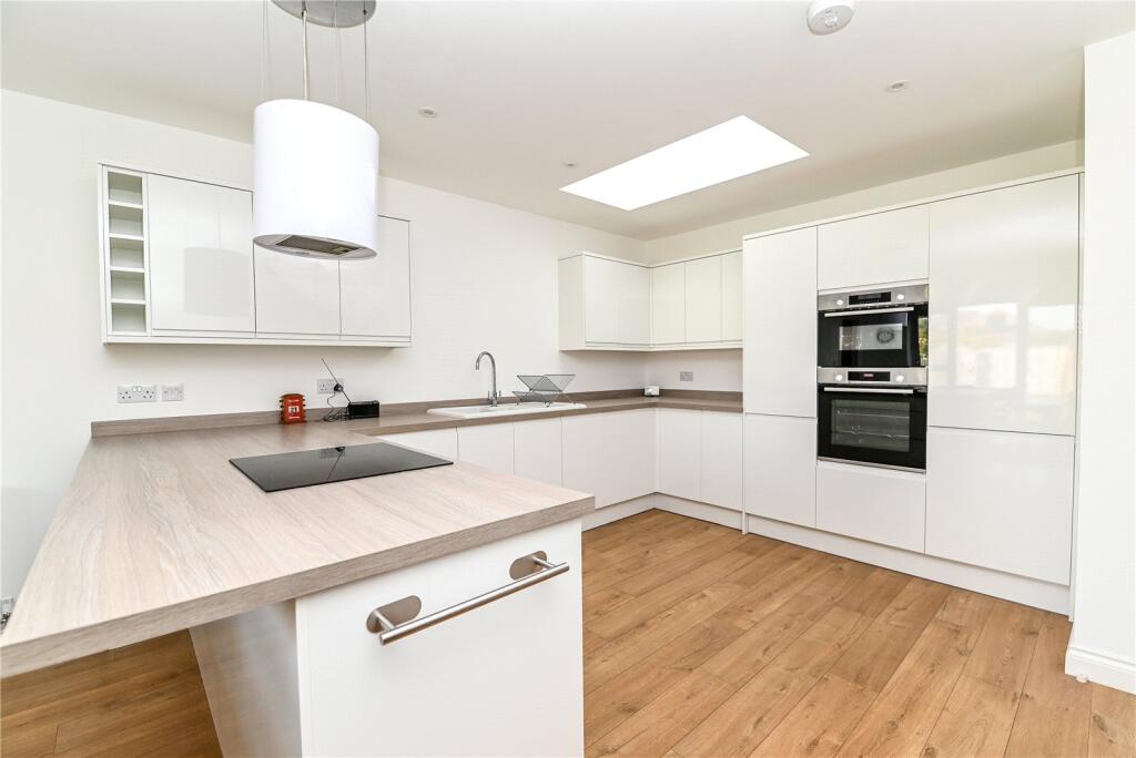 Additional image 2 of Barton Way, Barton on Sea, New Milton, Hampshire, BH25