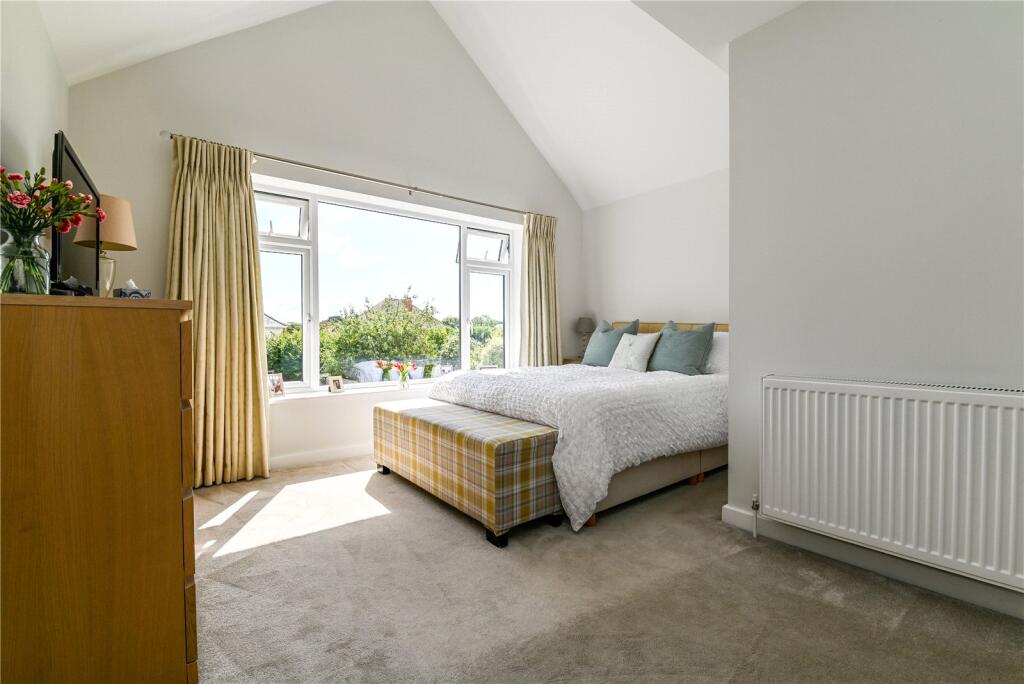 Additional image 8 of Barton Drive, Barton on Sea, New Milton, Hampshire, BH25