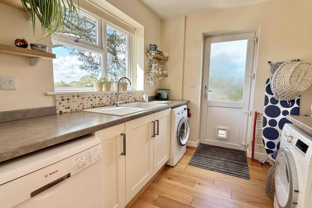 Additional image 10 of Pine Drive, St. Ives, BH24 2LN