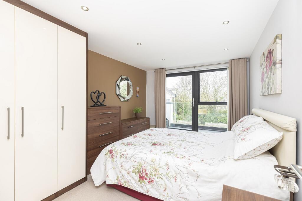 Additional image 4 of Wharncliffe Road, Highcliffe, Dorset. BH23 5DB