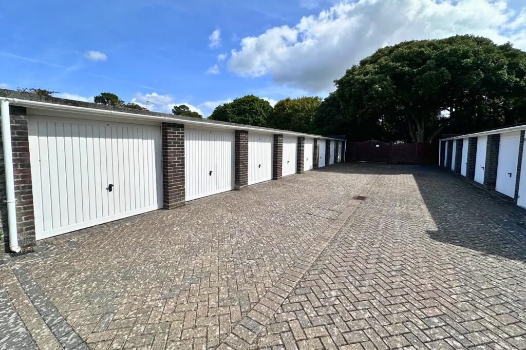 Additional image 12 of Arundel Way, Highcliffe, Dorset. BH23 5DX