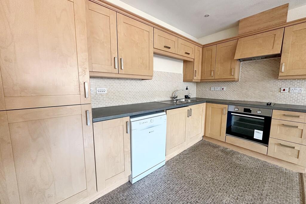 Additional image 3 of Verwood