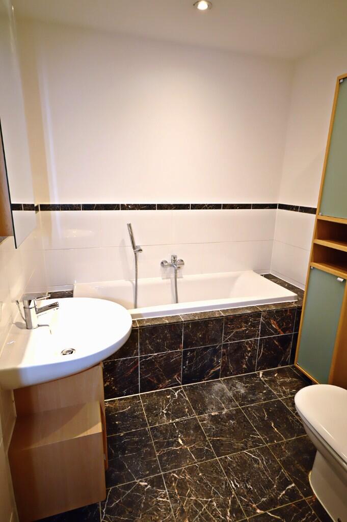 Additional image 6 of Southbourne Close to Beach