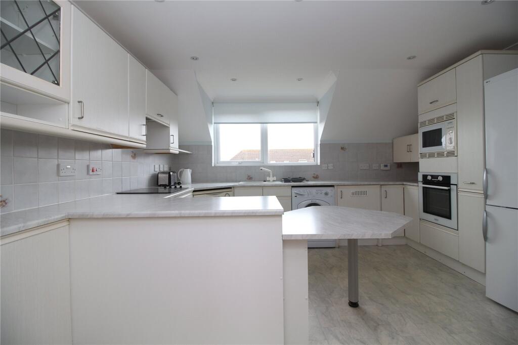 Additional image 4 of Shoreacre, Marine Drive East, Barton On Sea, Hampshire, BH25