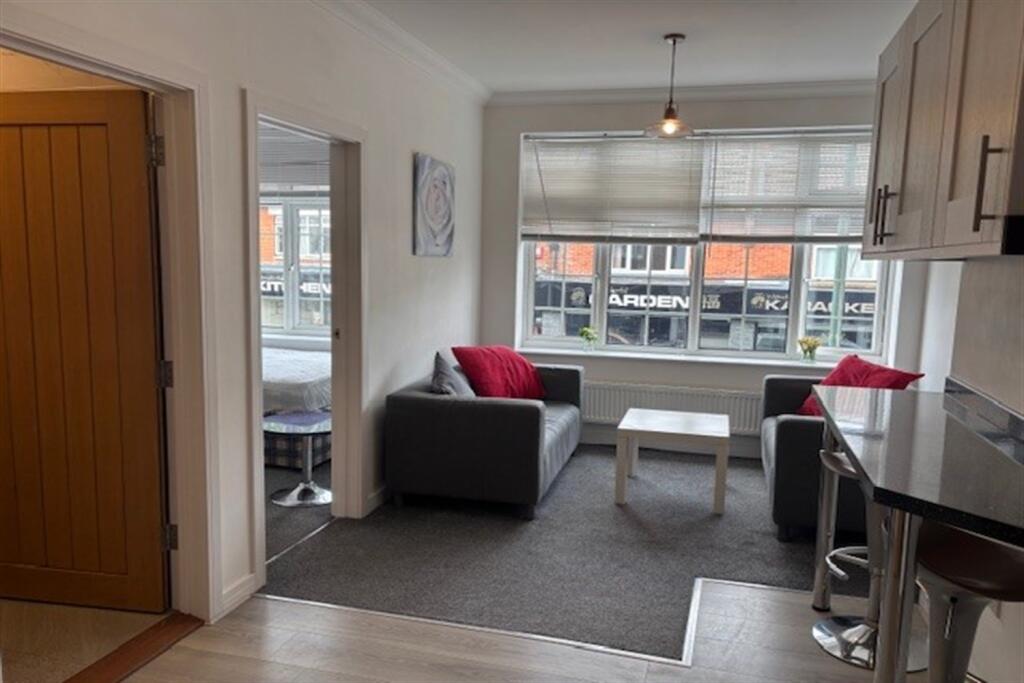 Additional image 6 of 3 bedroom First Floor Flat in Bournemouth