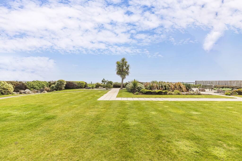 Additional image 10 of Wharncliffe Road, Highcliffe, Dorset. BH23 5DB