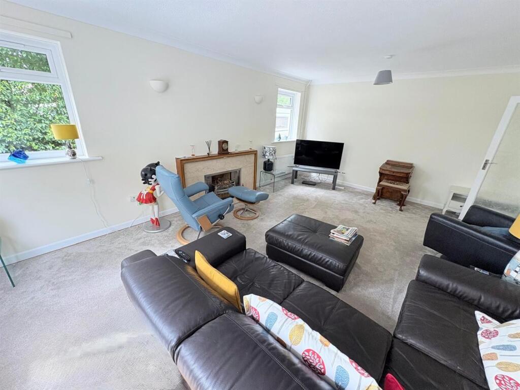 Additional image 7 of Crescent Walk, West Parley, Ferndown