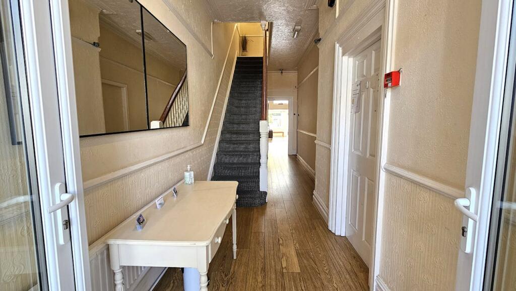 Additional image 2 of Boscombe Reef Hotel, 15 Westby Road, Bournemouth, BH5 1HA