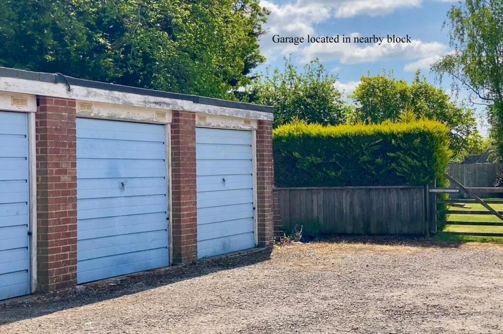 Additional image 12 of Hampshire Hatches Lane, BH24