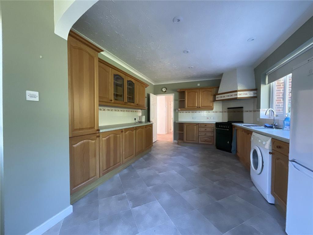 Additional image 12 of Rothesay Drive, Highcliffe, Christchurch, BH23