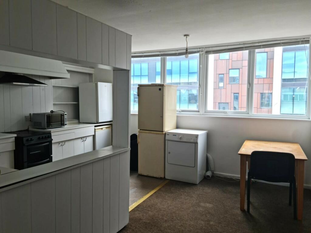 Additional image 7 of Spacious 3 Bed STUDENT property in Lansdowne