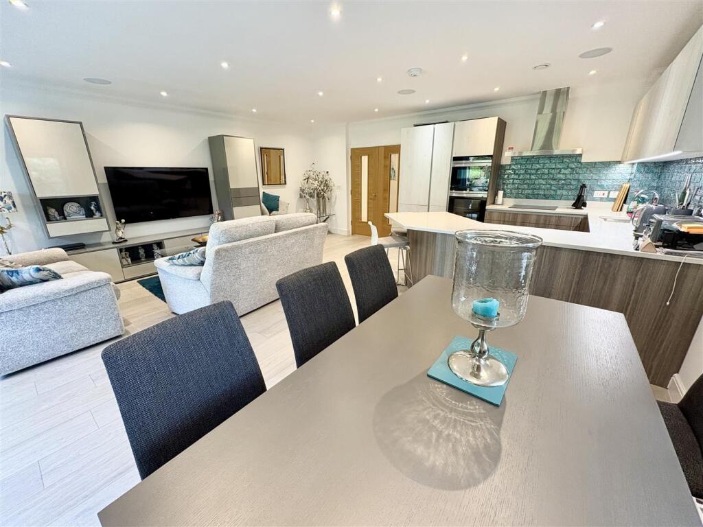 Additional image 13 of 38 Golf Links Road, Ferndown