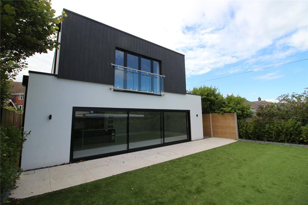 Additional image 10 of First Marine Avenue, Barton On Sea, Hampshire, BH25