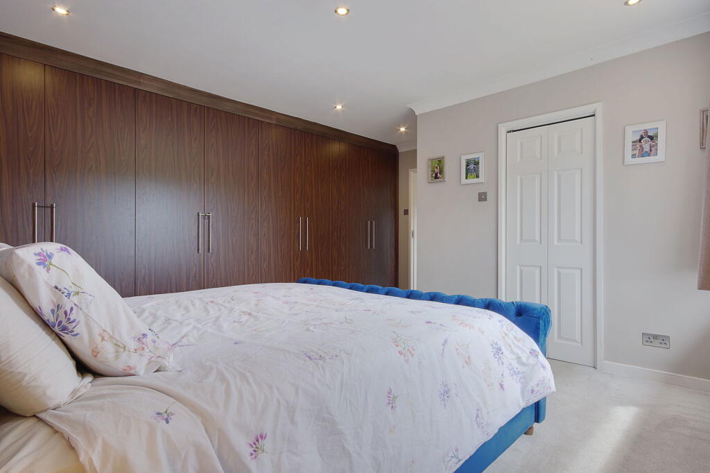 Additional image 23 of Queens Park, Bournemouth