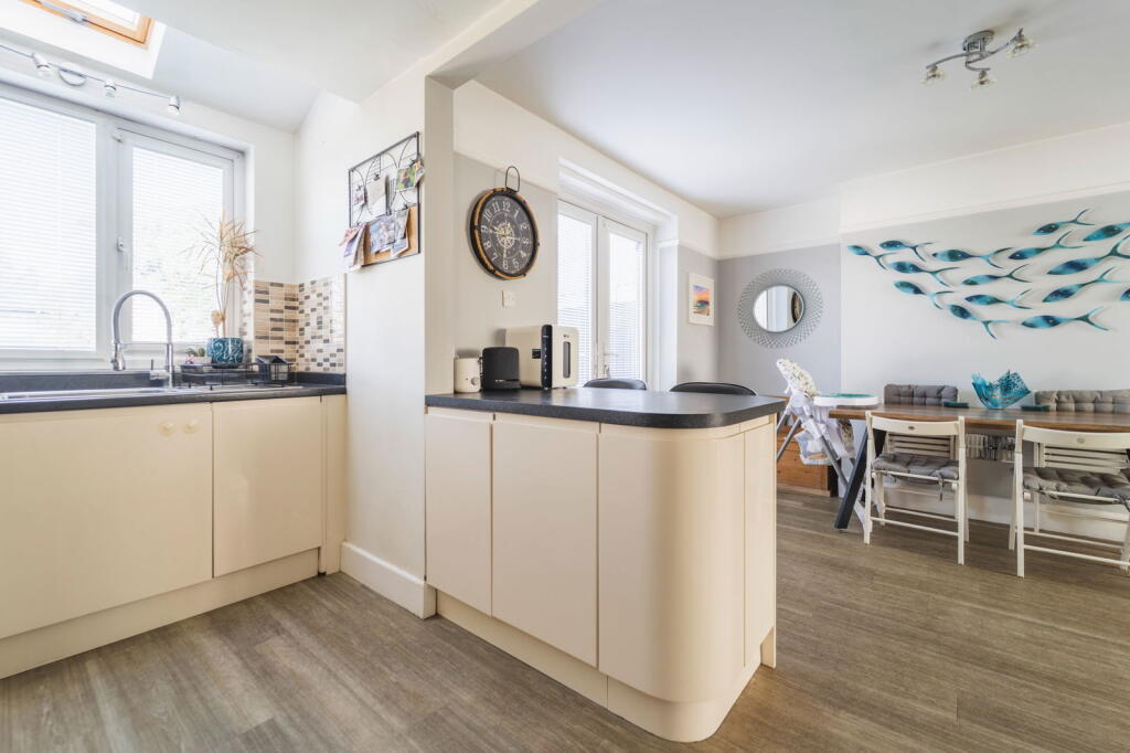 Additional image 11 of St. Johns Road, Christchurch, BH23 1LX