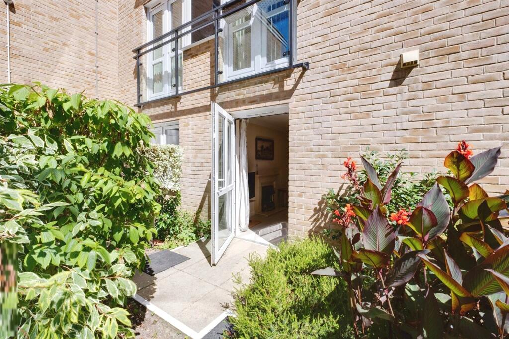 Additional image 12 of Highview Court, Highcliffe