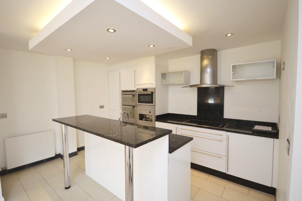 Additional image 11 of Southbourne Close to Beach