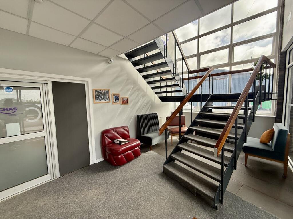 Additional image 4 of Crow House, Crow Arch Lane Industrial Estate, Crow Arch Lane, Ringwood, BH24 1PD