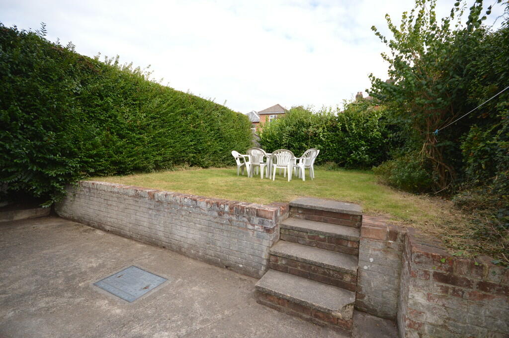 Additional image 37 of Stanfield Road, Winton