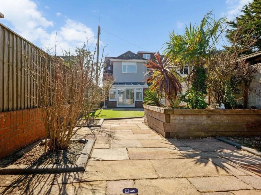 Additional image 20 of Marine Drive East Barton on Sea New Milton BH25 7DX