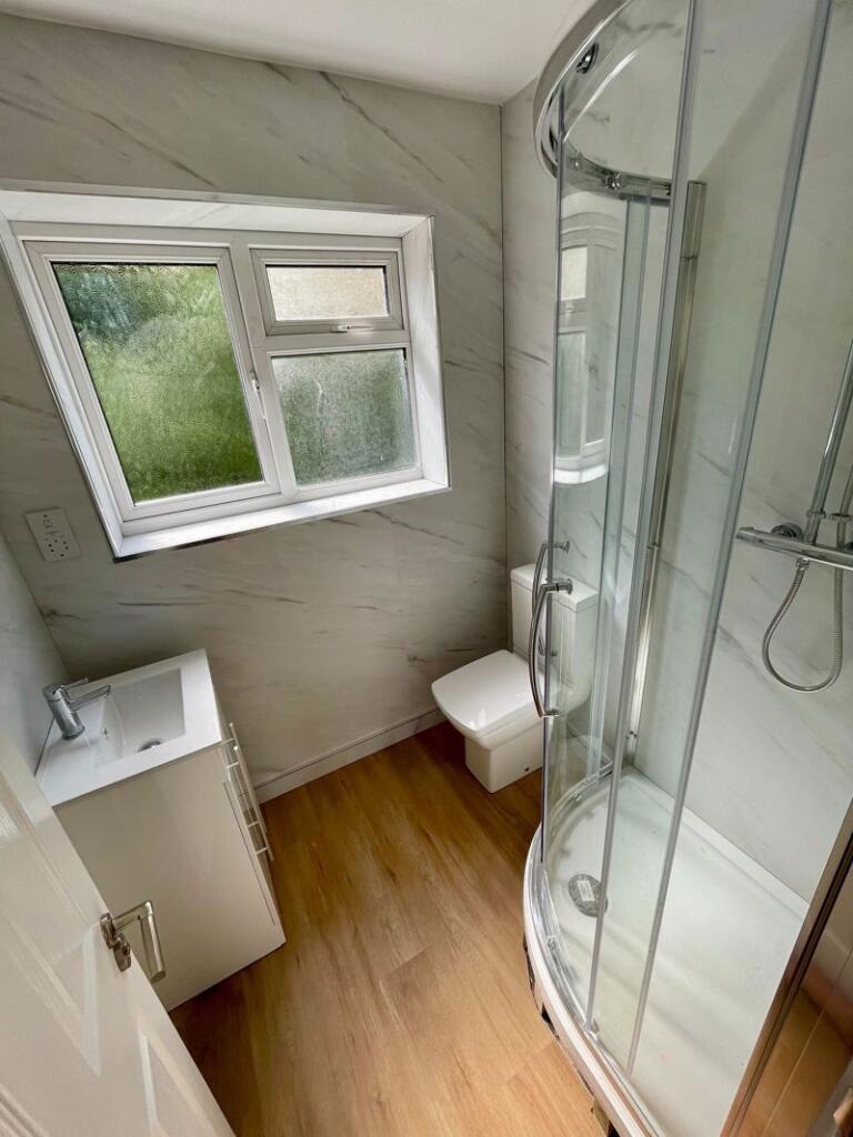 Additional image 14 of Stunning Newly Renovated Flat  - Sea Road - £1600.00 pcm