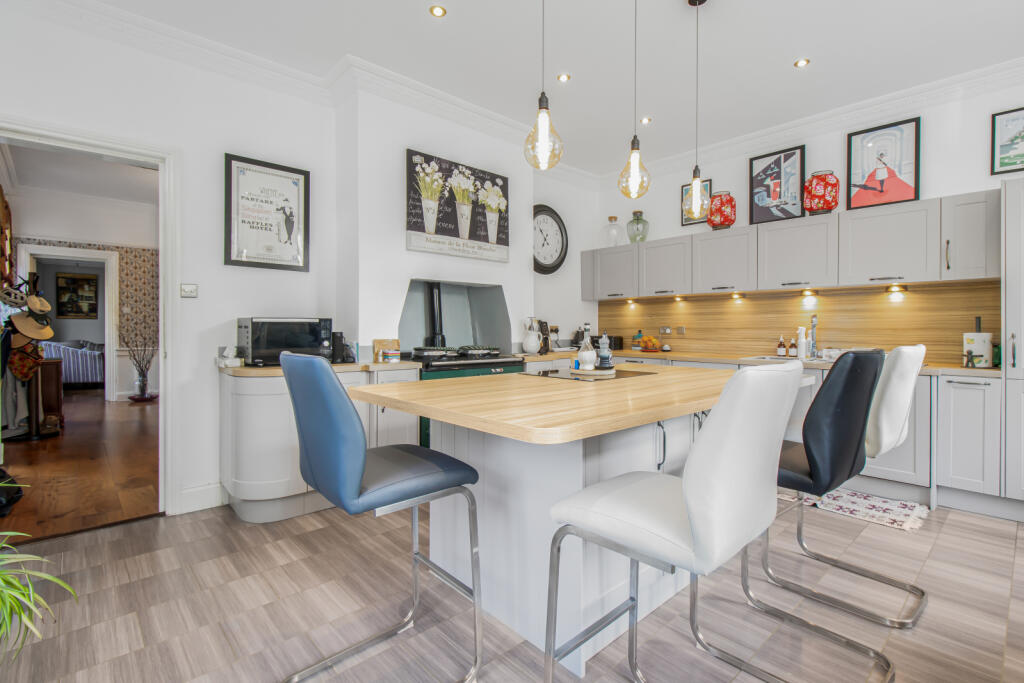 Additional image 7 of Lake Grove Road, New Milton, Hampshire, BH25