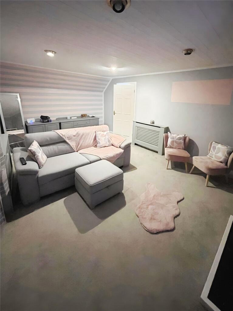 Additional image 3 of Whitefield Road, New Milton, Hampshire