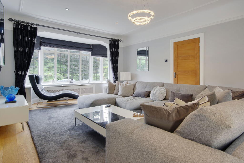 Additional image 9 of Queens Park Avenue, Bournemouth, BH8 9HB