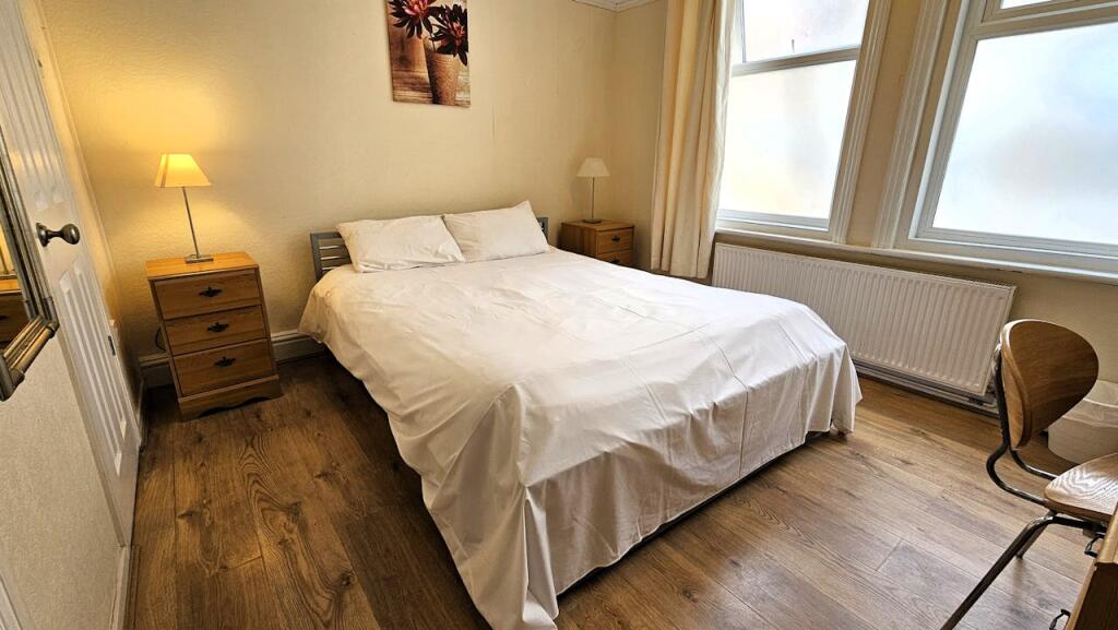 Additional image 6 of Boscombe Reef Hotel, 15 Westby Road, Bournemouth, BH5 1HA