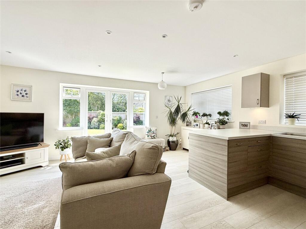 Additional image 8 of Seaton Road, Highcliffe On Sea, Christchurch, Dorset, BH23