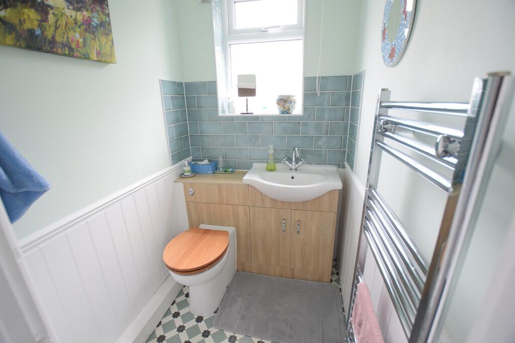 Additional image 14 of Barton Wood Road, Barton On Sea, New Milton, Hampshire. BH25 7NN