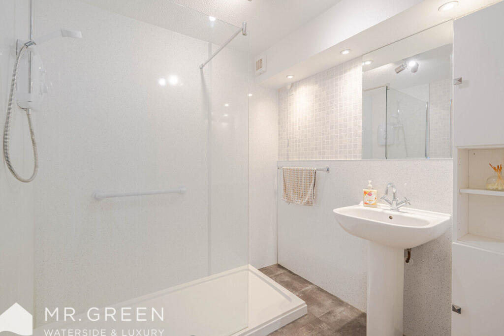 Additional image 11 of Southbourne Sands, 22 Stourwood Avenue, Bournemouth, BH6 3PW