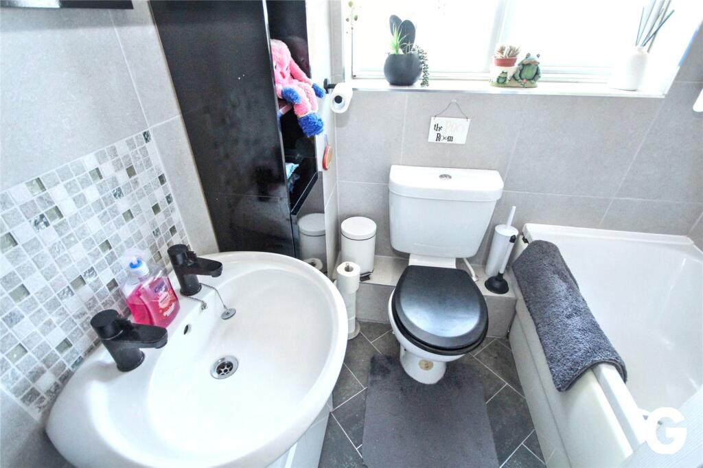 Additional image 12 of Willow Drive, Ringwood, BH24