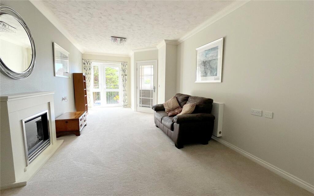 Additional image 11 of Stuart Road, Highcliffe, Christchurch, Dorset, BH23