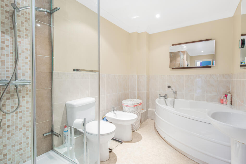 Additional image 15 of Lake Grove Road, New Milton, Hampshire, BH25